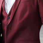 Élégance Suprême | Costume Homme 3 Pièces avec Veste à Épaulettes | Look Chic pour Mariage et Événements Formels 5