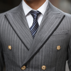 Élégance Britannique | Costume Trois Pièces avec Blazer Ajusté | Look Raffiné pour Occasions Formelles 5