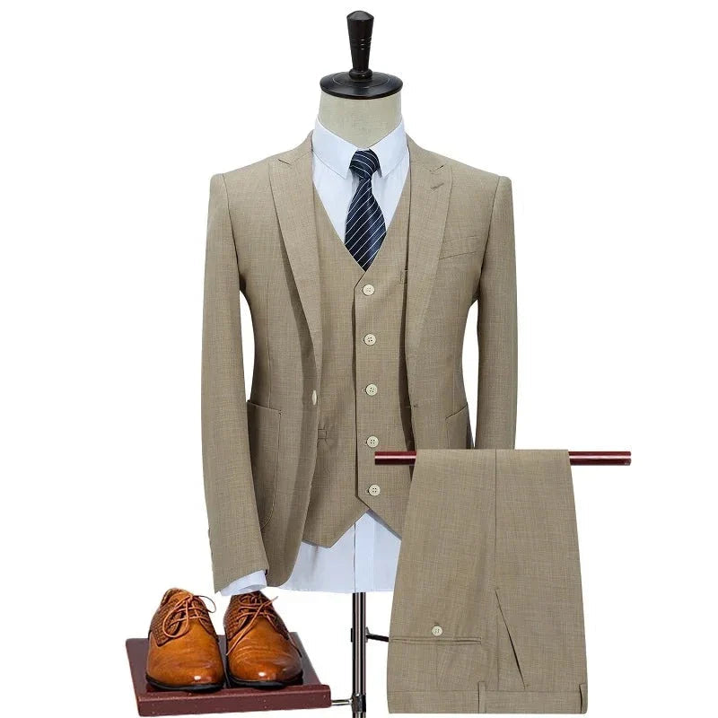 Costume 3 Pièces Homme Slim Fit en Polyester avec Finitions Impeccables | Élégance Polyvalente 8