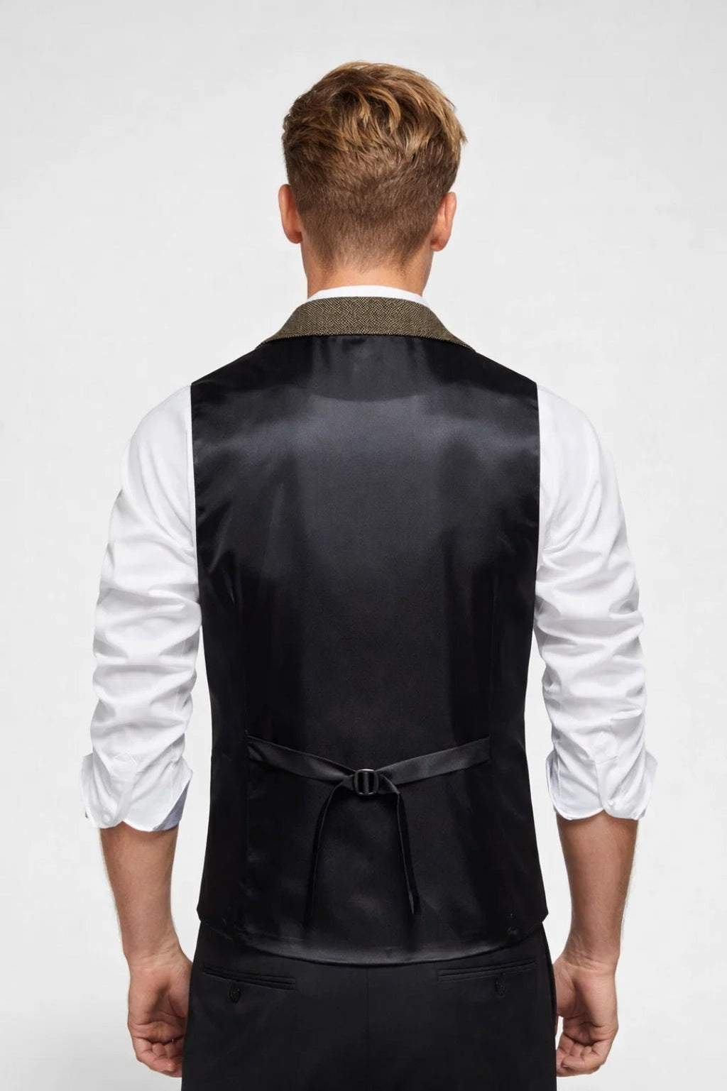 Gilet Sans Manche Homme Chic avec Coupe Ajustée | Élégant pour Tenues Professionnelles 10