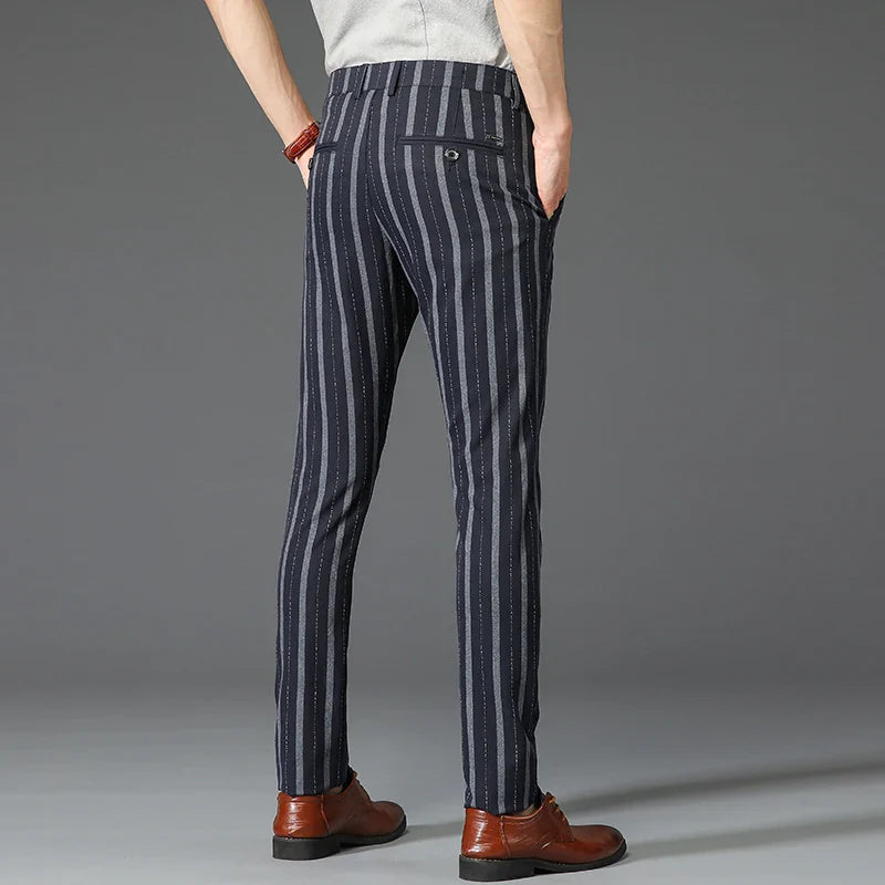 Pantalon Habillé Rayé pour Homme avec Coupe Slim Fit | Élégance et Confort au Bureau 14